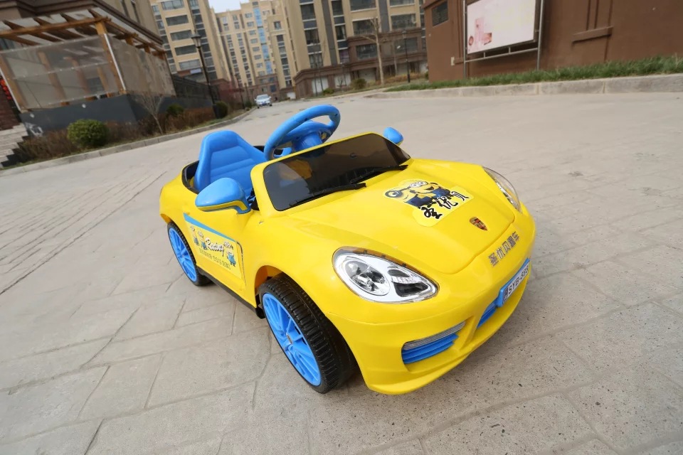 儿童电动汽车双开门宝宝四轮灯光遥控电瓶车带早教儿歌双电双驱动