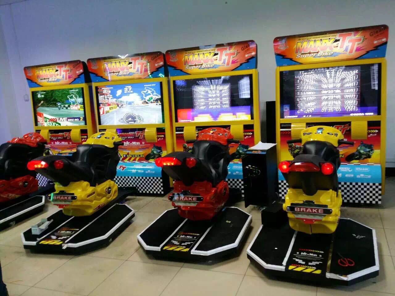 大型赛车游戏机投币电玩城游戏机模拟机大型赛车双人tt摩托车