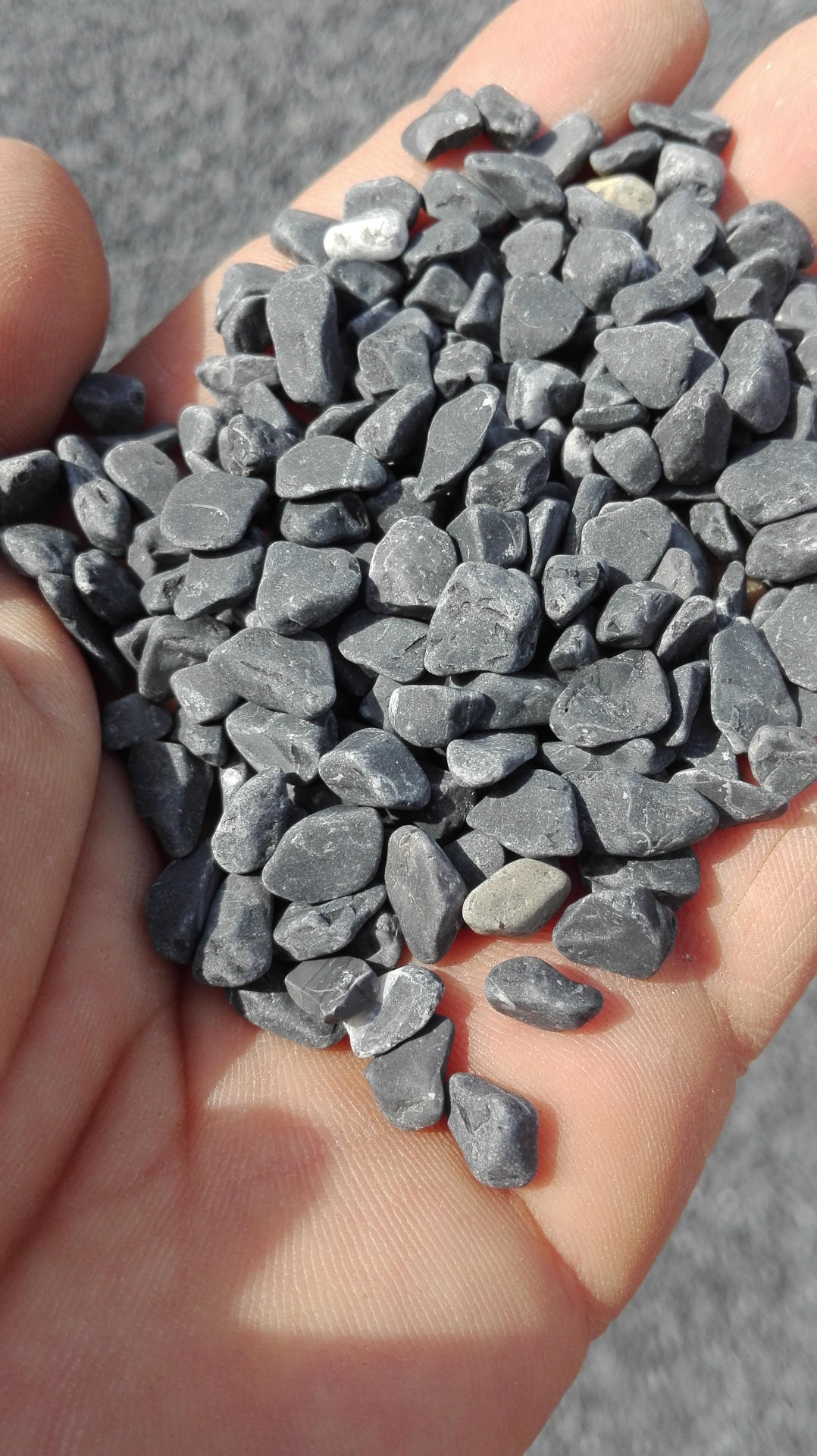 厂家直供|黑色石英砂 中国黑 色泽好质感硬量大从优