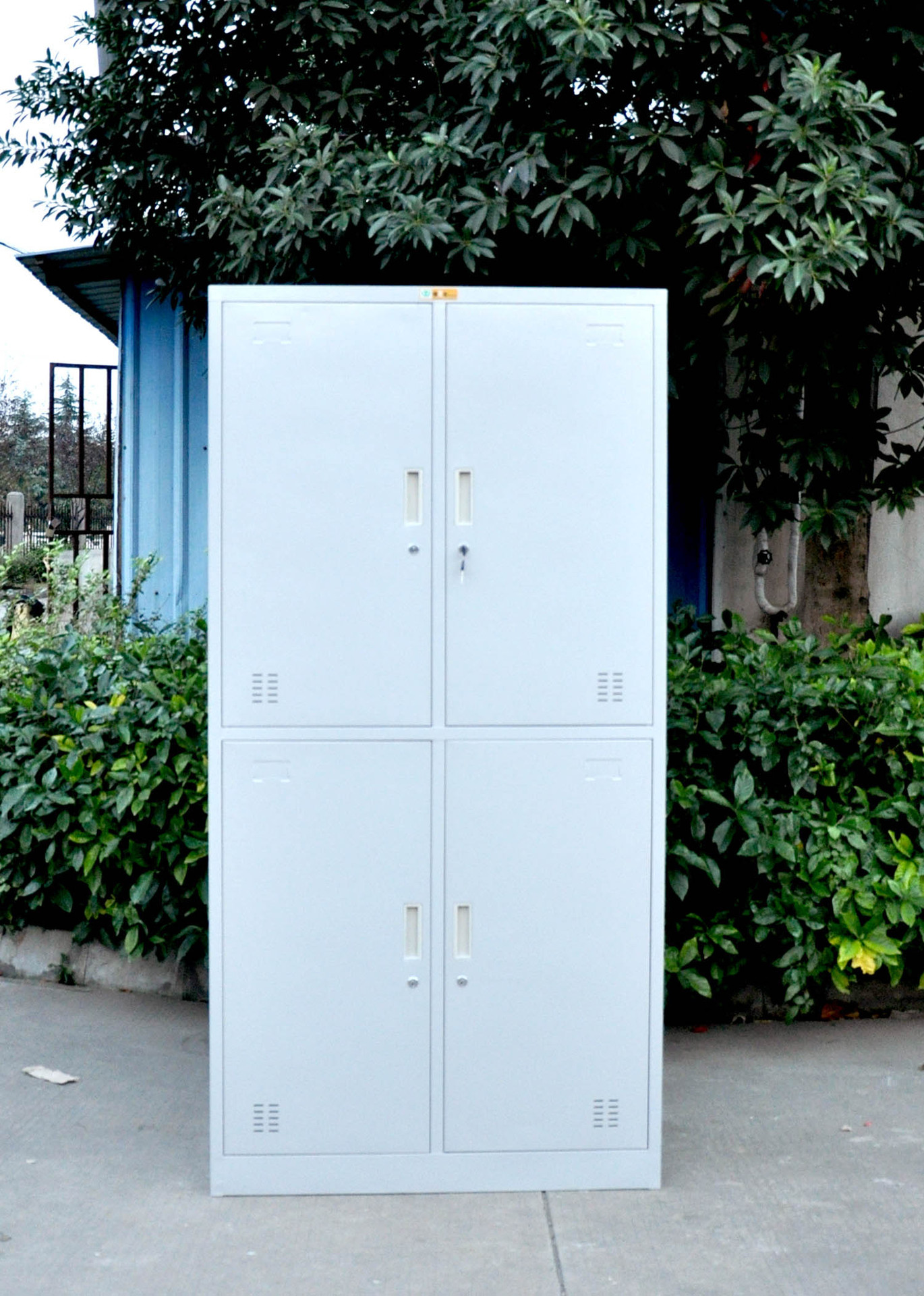 四门更衣柜 洗浴中心更衣柜 员工钢制挂衣柜 浴池浴室更衣箱