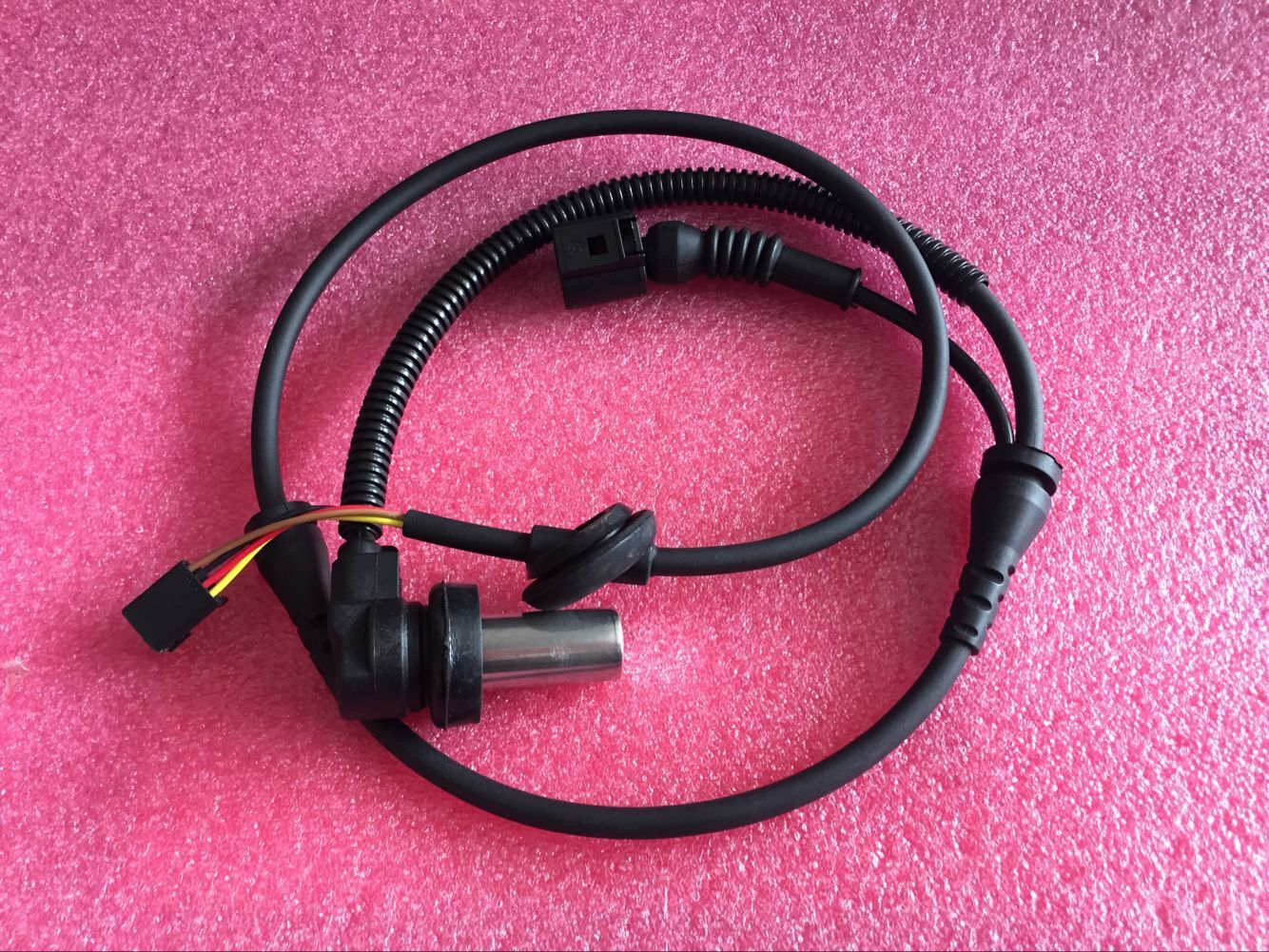 适用奥迪a6 03年前轮传感器 abs传感器 前轮测速器8d0 927 803 f