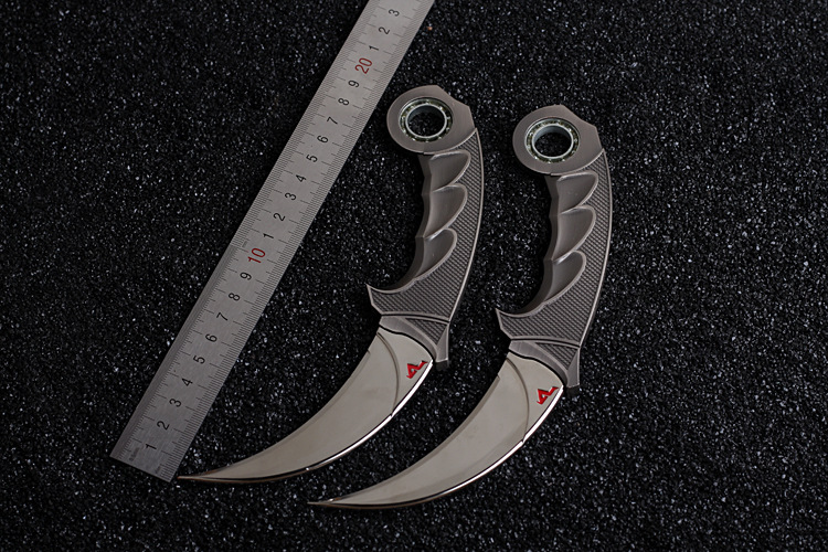 cf穿越武器 20厘米鹰爪匕首 未开刃 对装穿越兵器模型周边