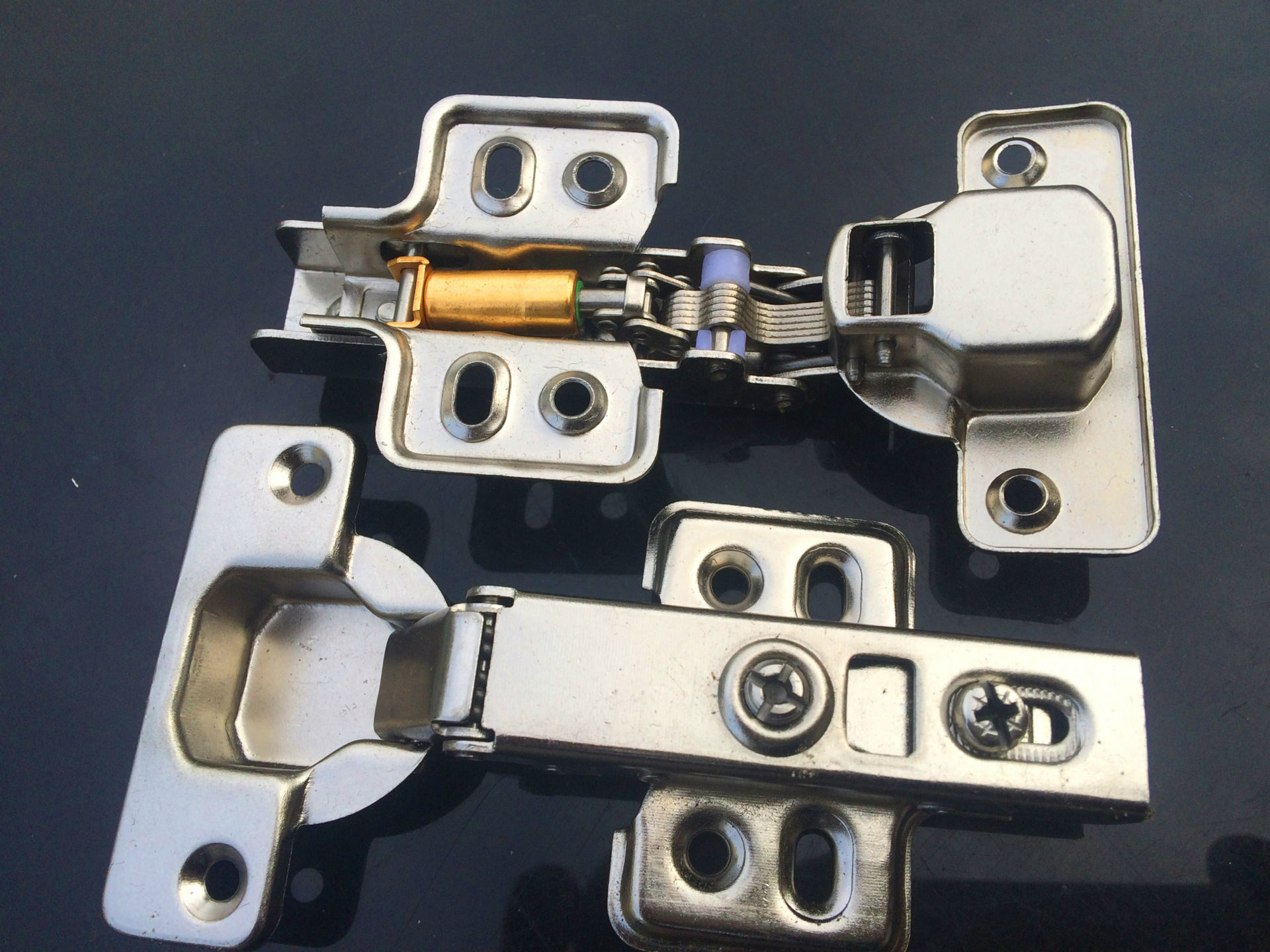 厂家供应揭阳液压铰链 阻尼铰链 固定直弯铰链 橱柜铰链