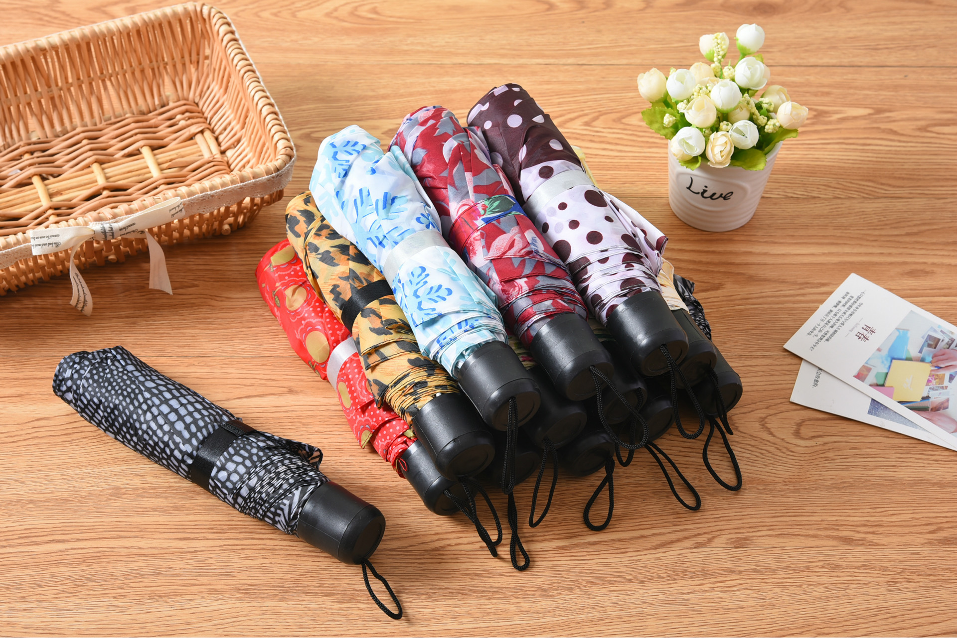 【雨伞】便携迷你折叠伞 情侣花色短柄雨伞 三折伞 礼品伞