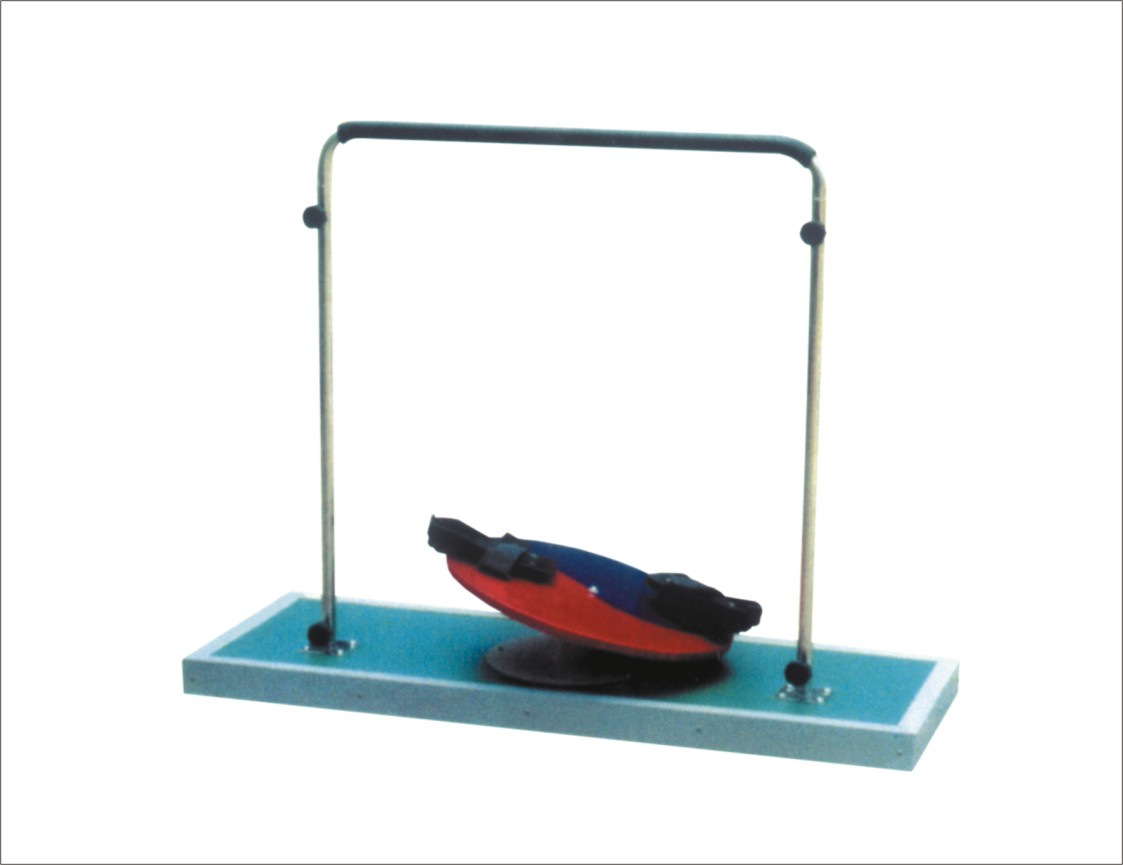 髋关节旋转训练器