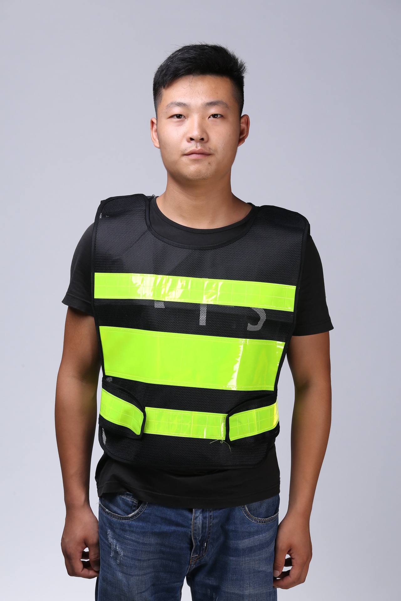 网布黑色反光马甲交通执勤服道路指挥工作服透气背心