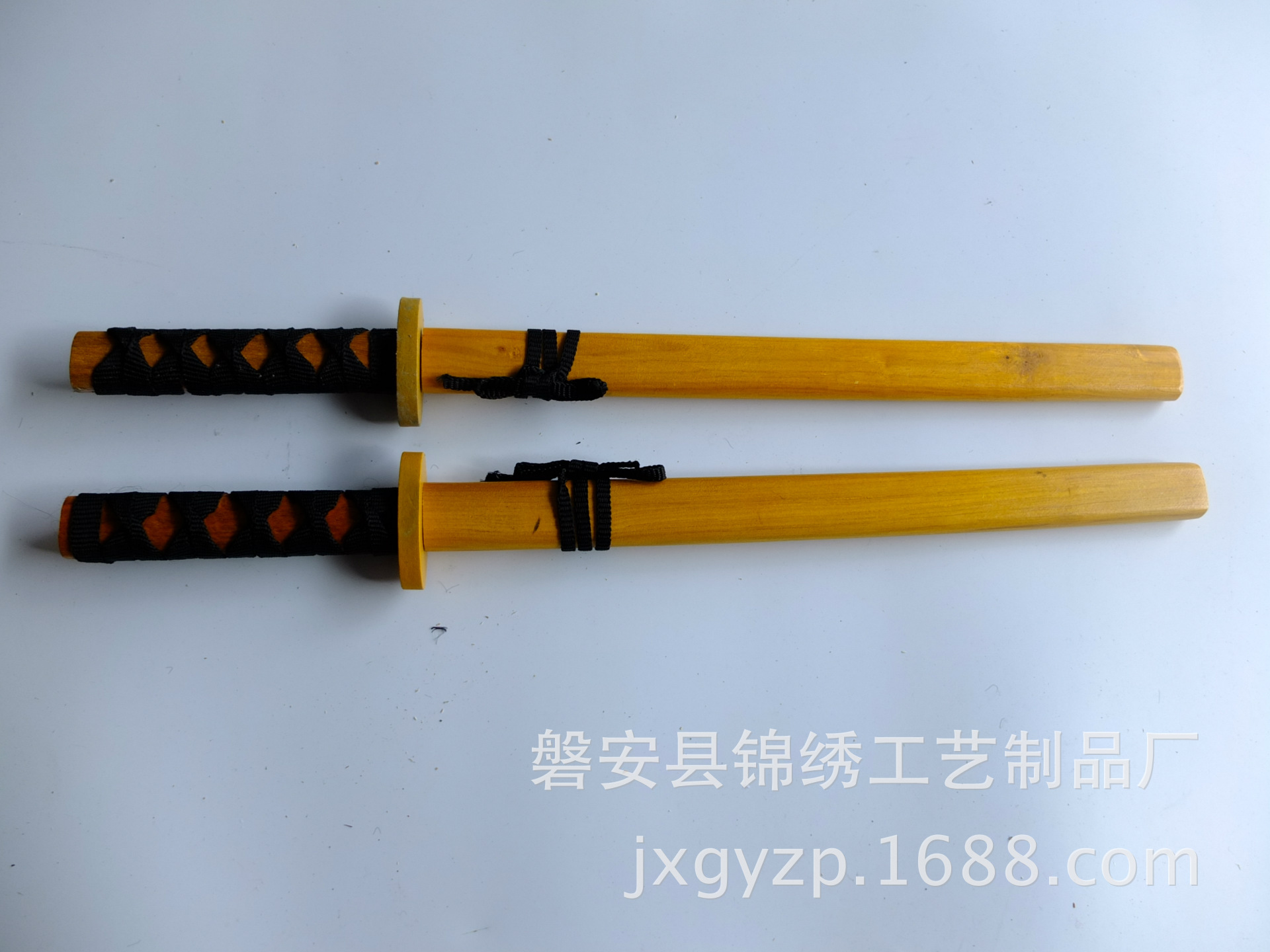 厂家直销 木制刻龙武士刀 玩具武士刀