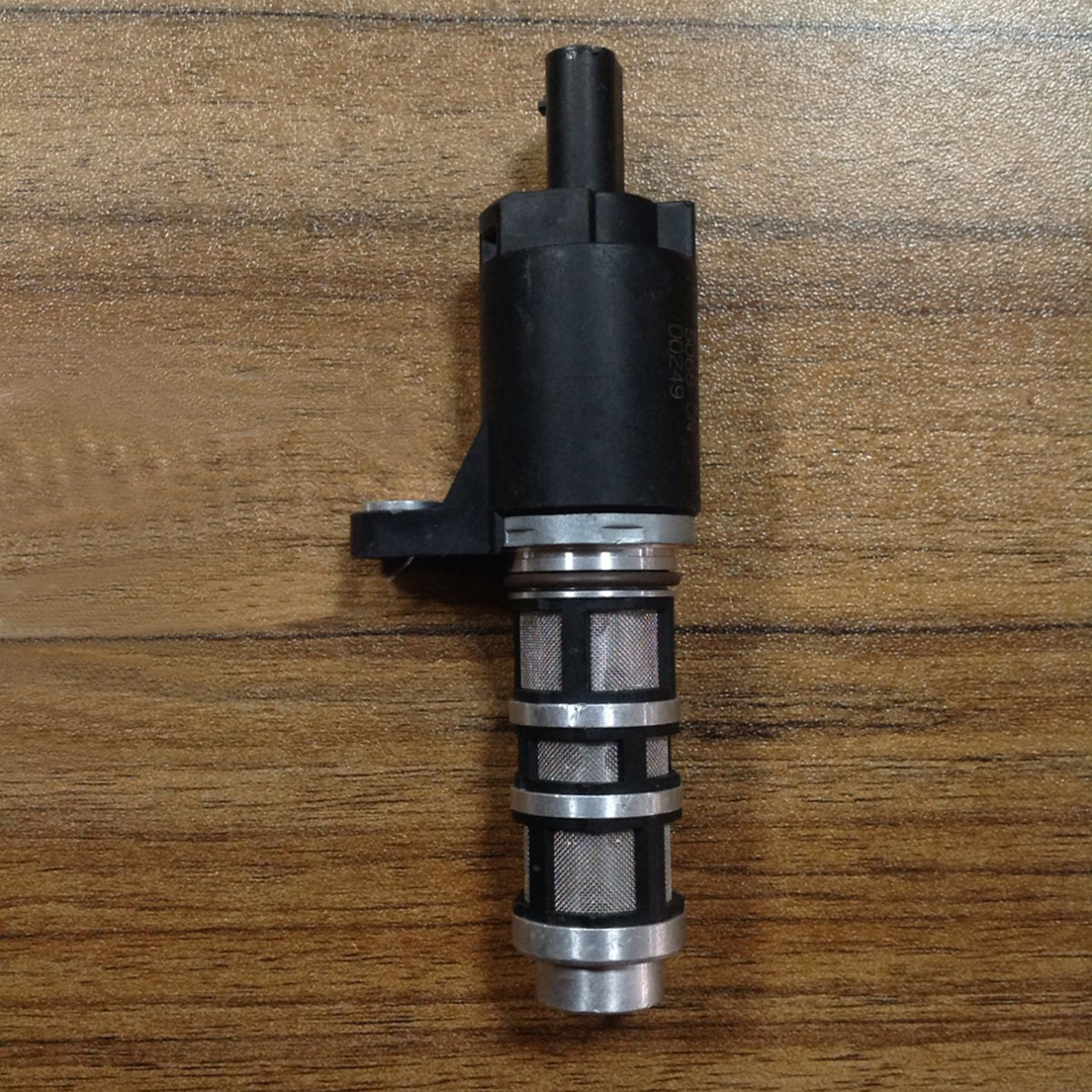 昂科拉/宝骏630/五菱宏光s/b15机油控制阀25192279