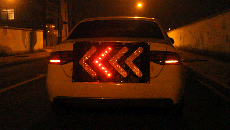 led交通导向标路障警示标反光安全标牌停车导向标示牌箭头指示牌