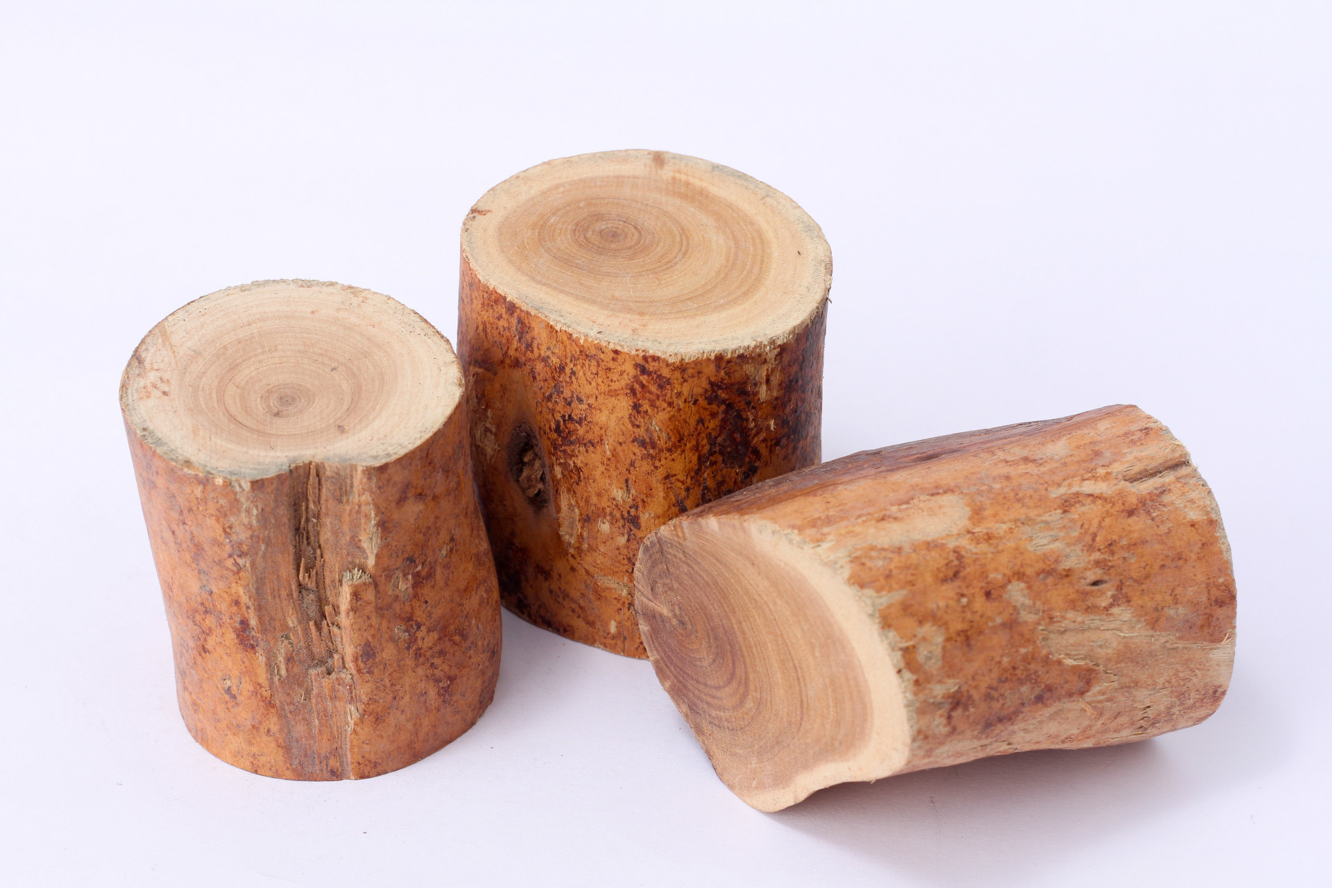 厂家直销宏辉行 西澳檀香木带皮 工艺品摆件雕刻檀香木料量大从优