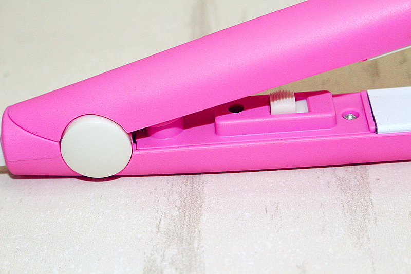 厂家直销韩版直发电夹板神器 爆款便携迷你直发器拉直板淘宝热销