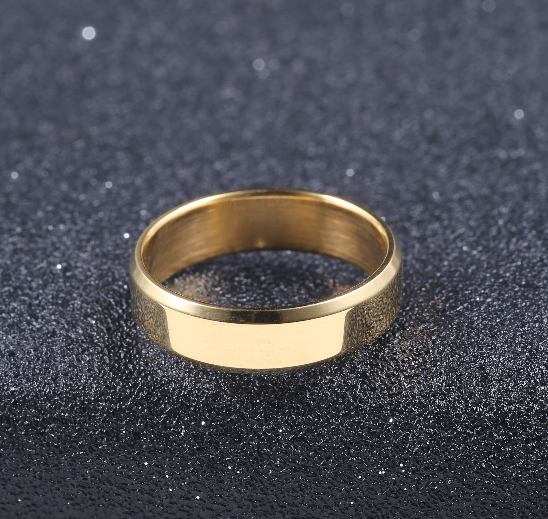 金色   玫瑰金宝贝面宽:6mm 8mm宝贝材质:钛钢宝贝名称:光面戒指商品