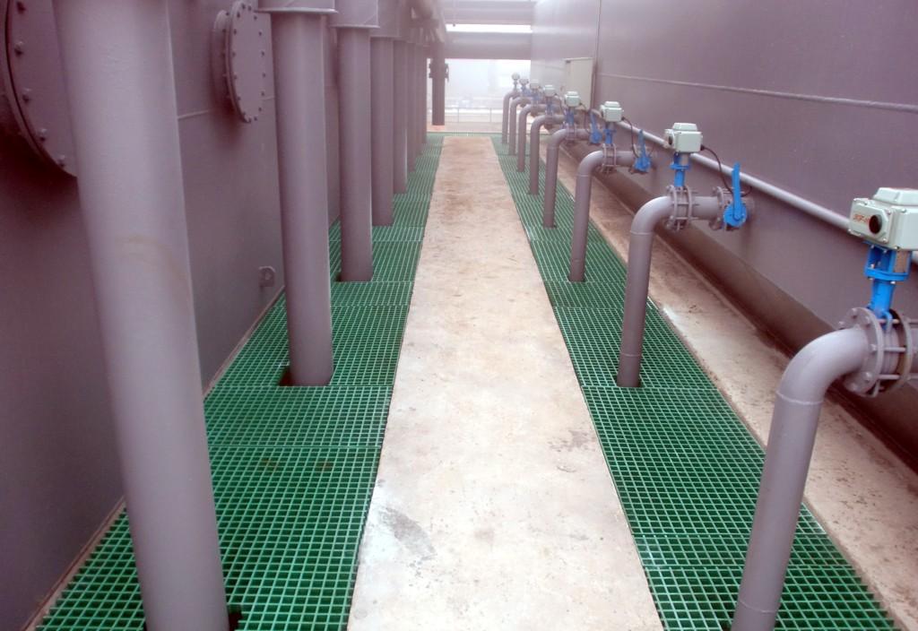 东莞尚德玻璃钢格栅板火热销售中.