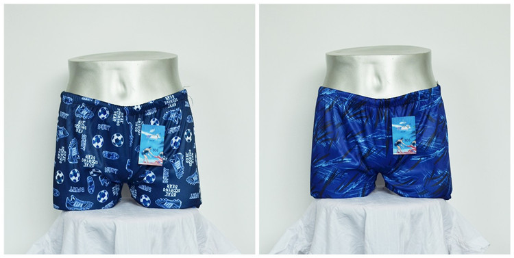 面料是涤沦的,泳裤中属于低档的裤子, 薄款有的人叫一次性泳裤看上