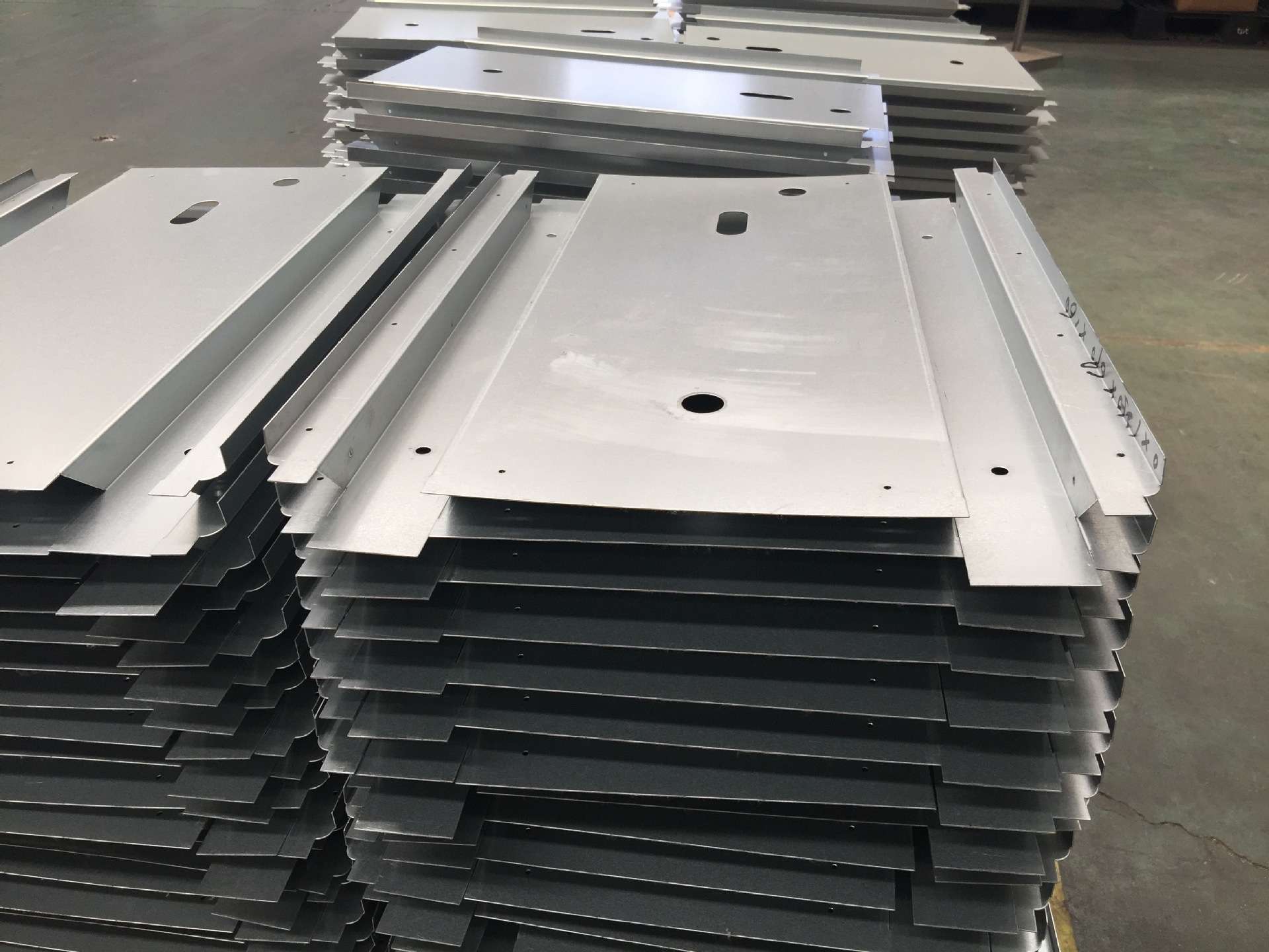 天津激光切割下料 精密钣金加工焊接折弯 不锈钢制品 来图定做