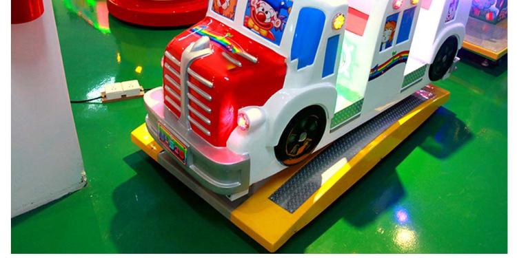 摇摆巴士儿童游戏机 大型摇摆机 史可威新款 双人儿童投币游戏机