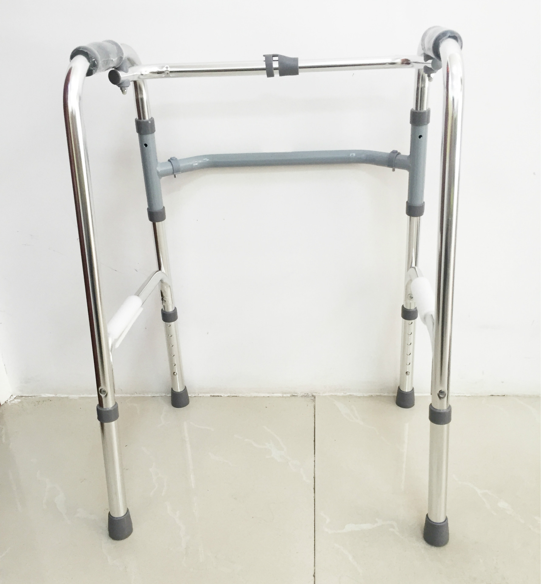 佛山老人助行器/铝合金助步器残疾人四脚拐杖/康复助力器