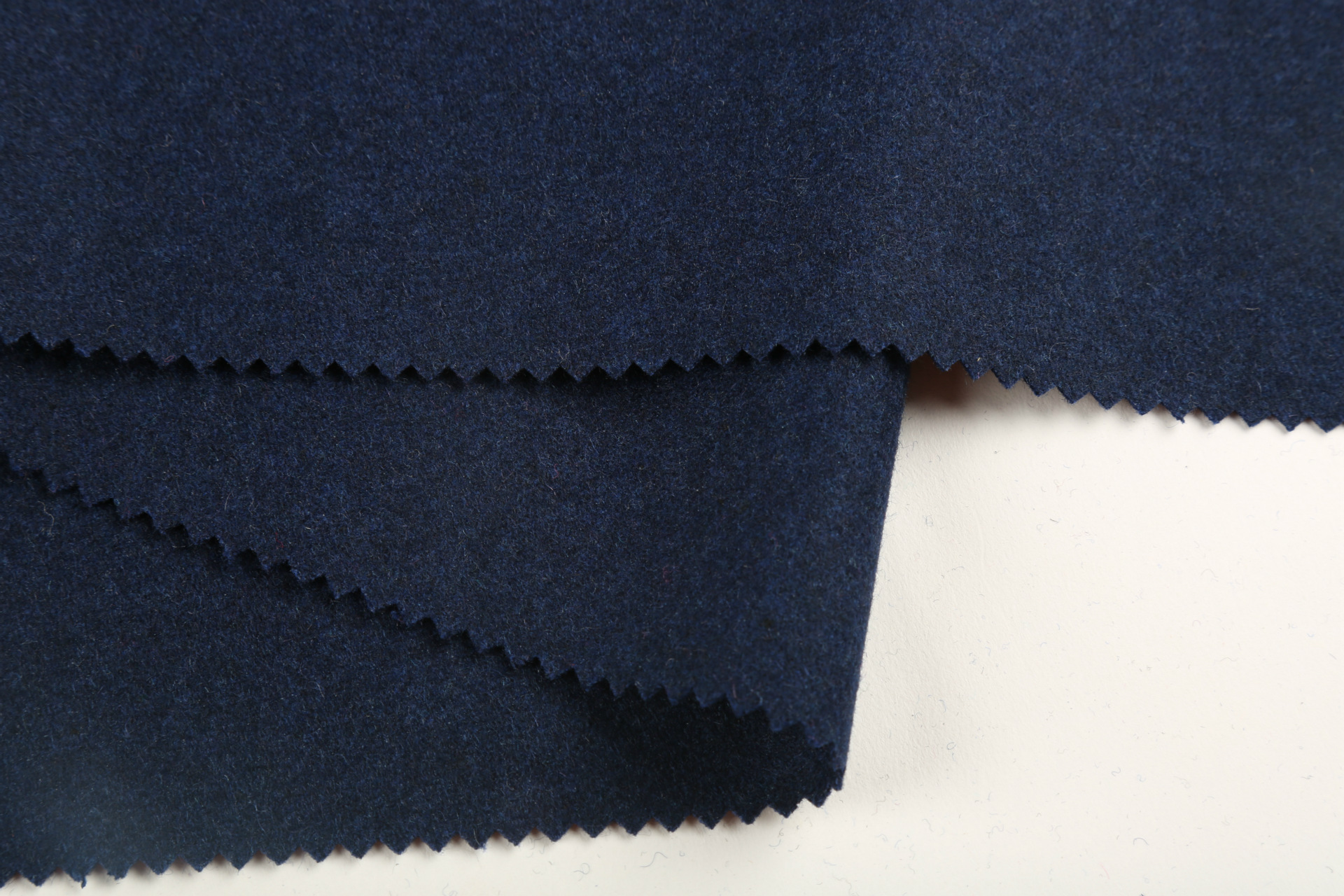 厂家供应 品质保证 毛涤彩色麦呢