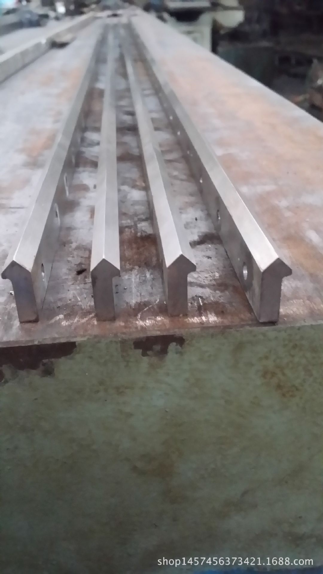 数控机床导轨,直线镶钢导轨,定做机械导轨请认准"技科"品牌