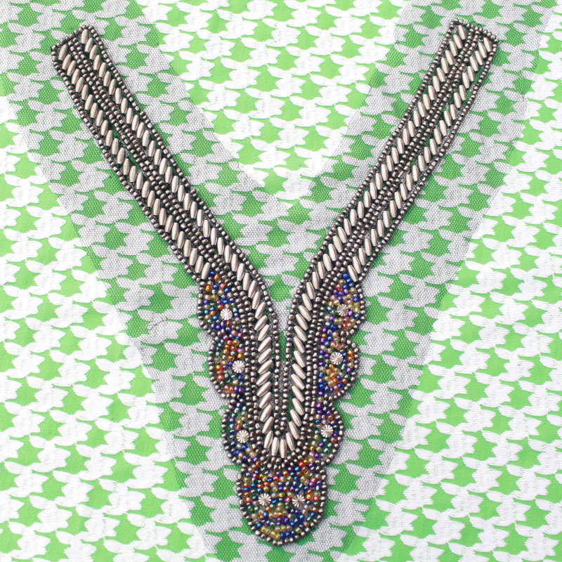 手工钉珠 服饰配件 正方形彩色手缝管珠衣领 彩色米珠衣领