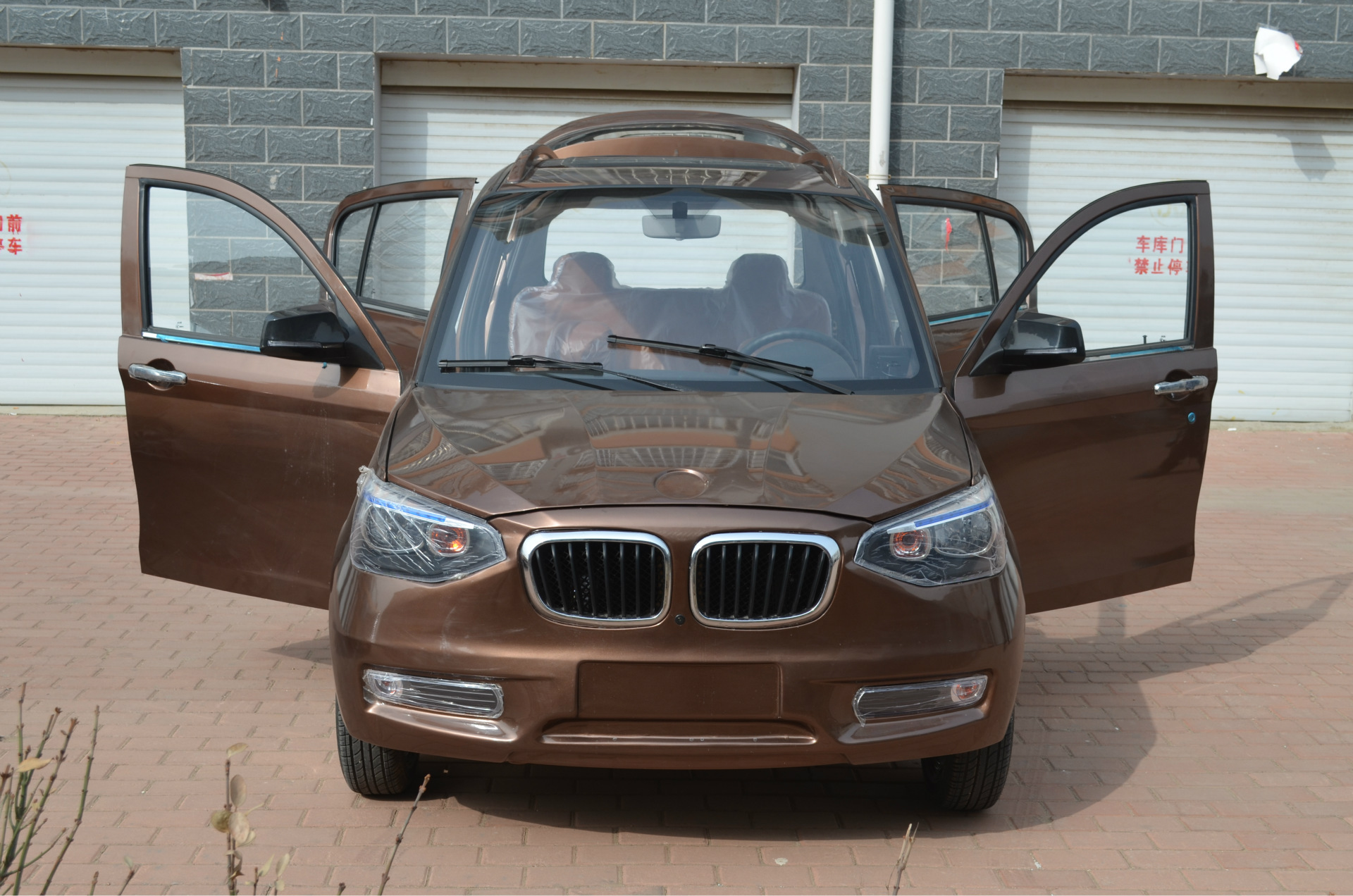 全封闭宝马x1电动轿车新款四轮电动车微型家用代步车新能源
