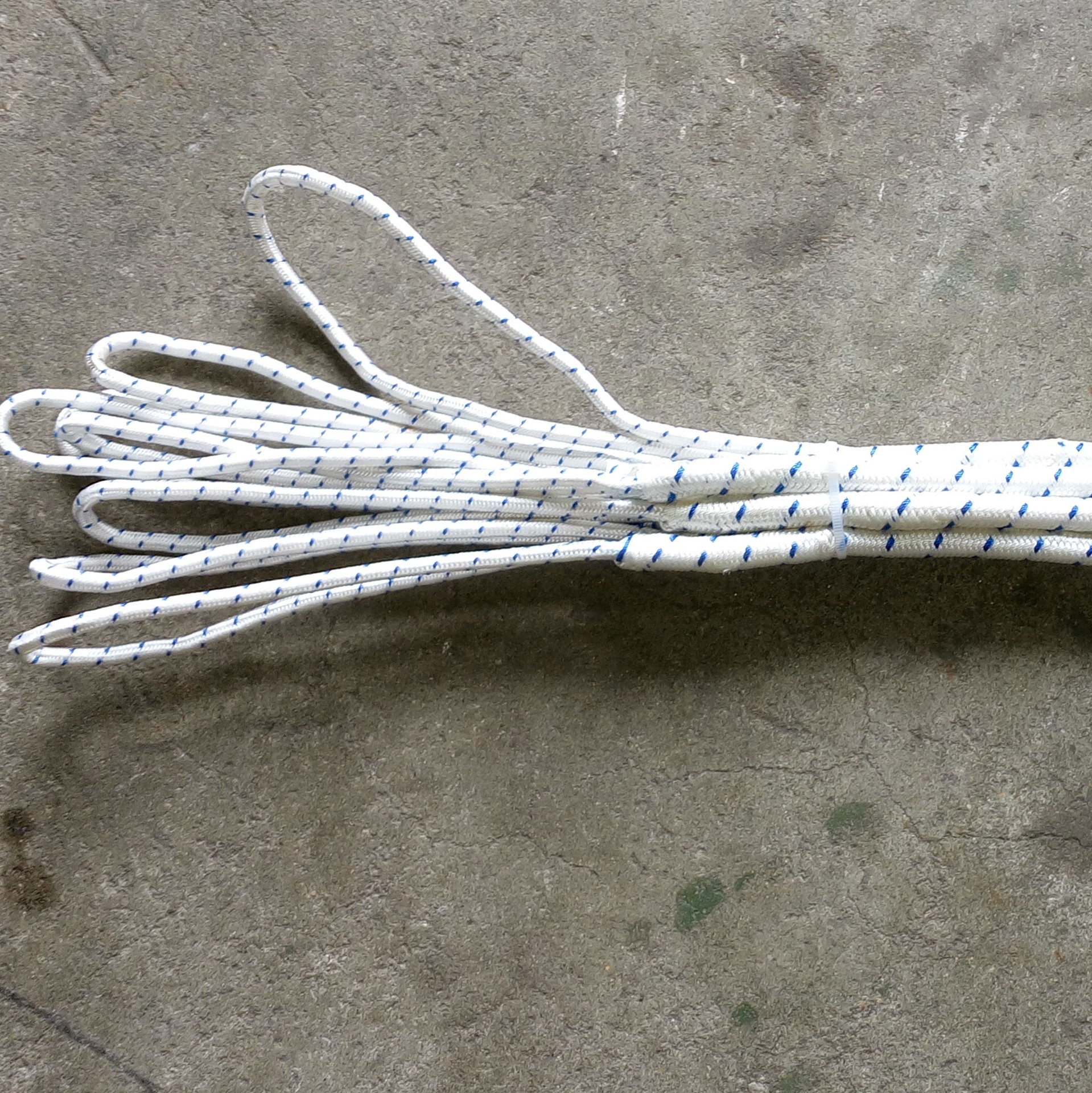 荐 登山安全绳 救生攀岩防坠绳 可定制应急逃生绳救生绳-阿里巴巴