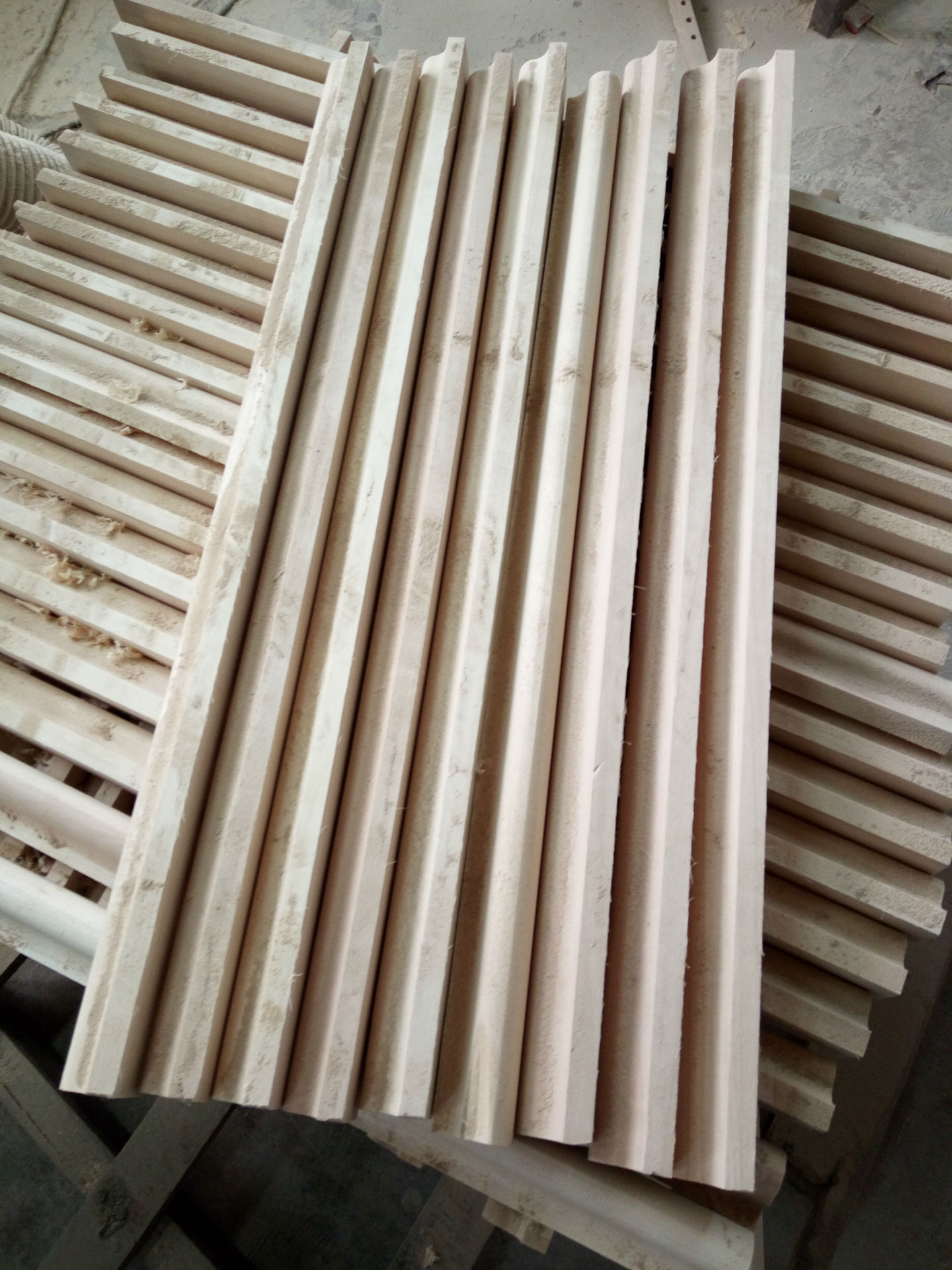 杨木条 杨木等宽条 杨木指接条 床条 家具工艺品用料 山东白杨木