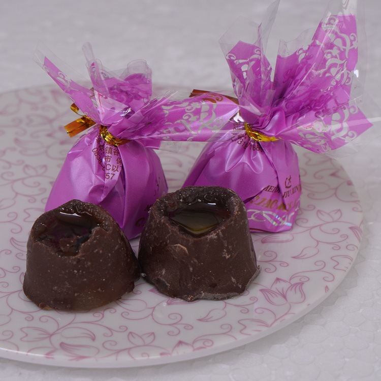 酒心糖酒心巧克力枕式扎花瓶型酒心巧克力盒装中国名酒酒心巧克