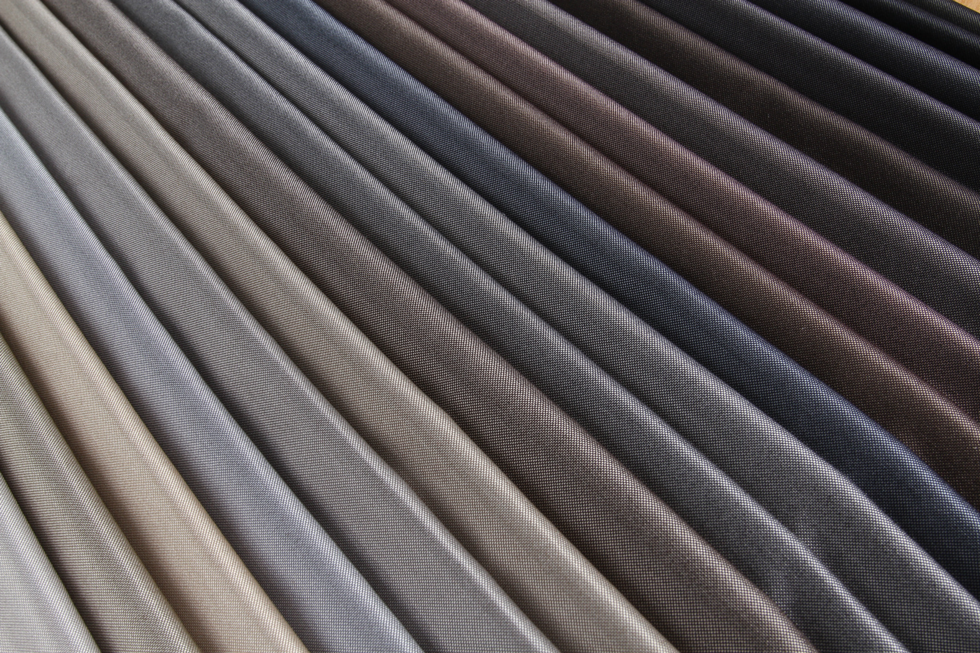 7天可出大货;按客户颜色来样定做 7-10天出注意事项面料属于定裁产品