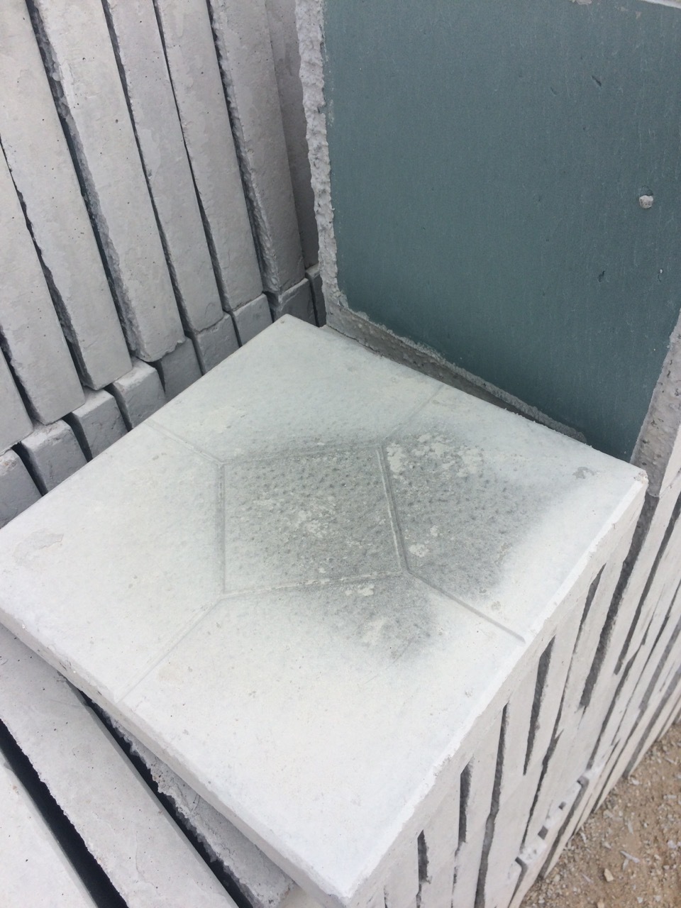 泡沫隔热砖挤塑板隔热砖厂家直销质优价廉