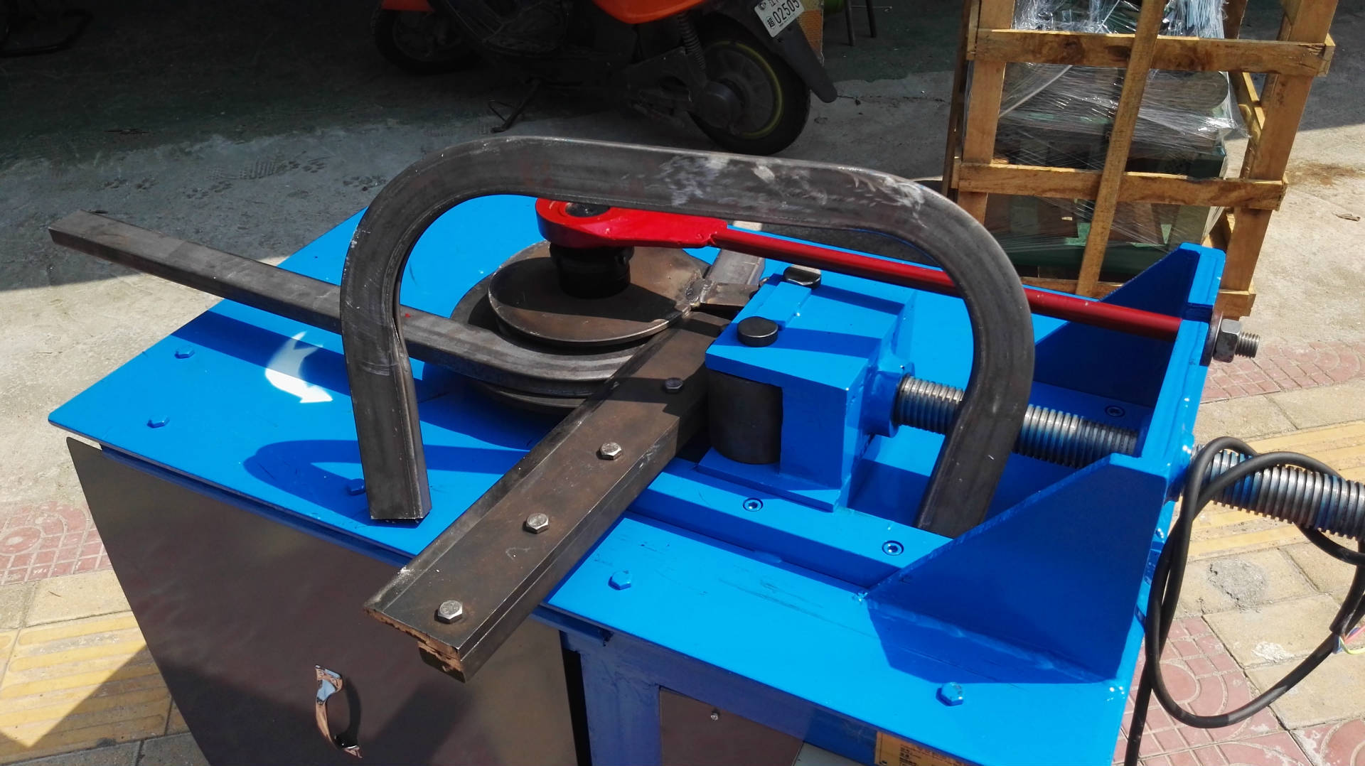 弯管机电动50型平台角度方管弯管机厂家直销