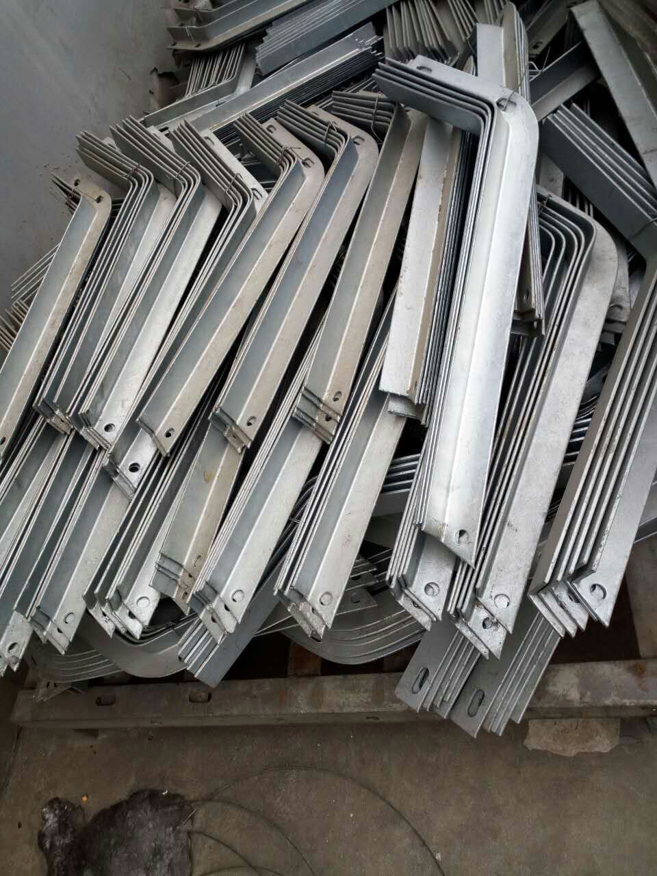 厂家直销铁件铁附件横担抱箍