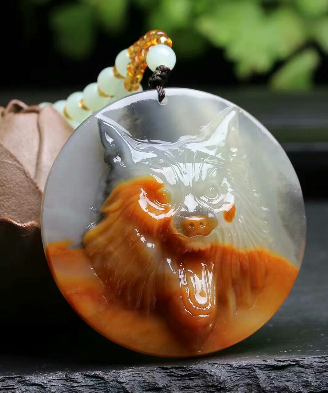 天然玉石云南龙陵黄龙玉挂件狼头吊坠低价批发