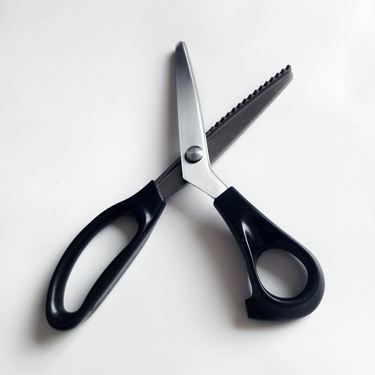 现货裁缝花齿剪 狼狗牙布剪 花边剪布料剪 皮革波浪剪