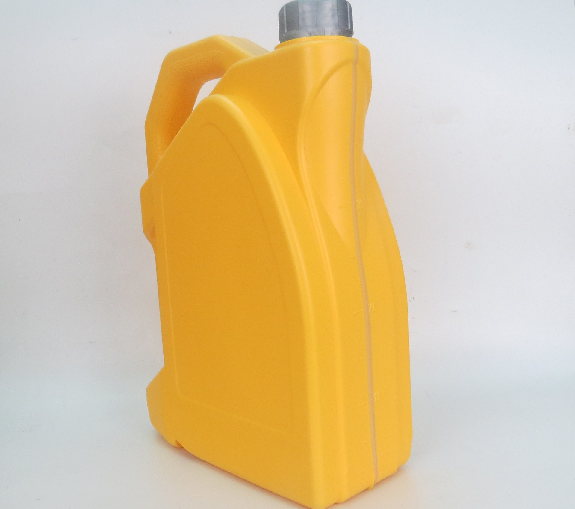 产品型号:m-7 产品名称:机油瓶 滑润油瓶 容量:4000ml 口径:43mm 材质