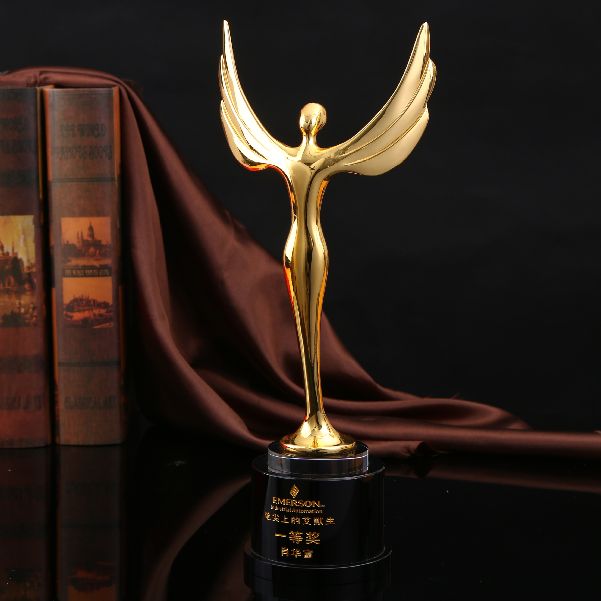 厂家专业定做**小金人奖杯 定制金属奖杯免费刻logo量大.