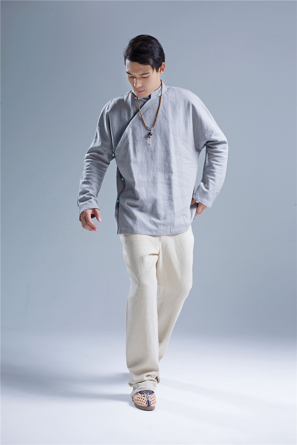 阿萨佑 2017男装 秋 纯色宽松名族文艺型亚麻玉扣长袖上衣 批发