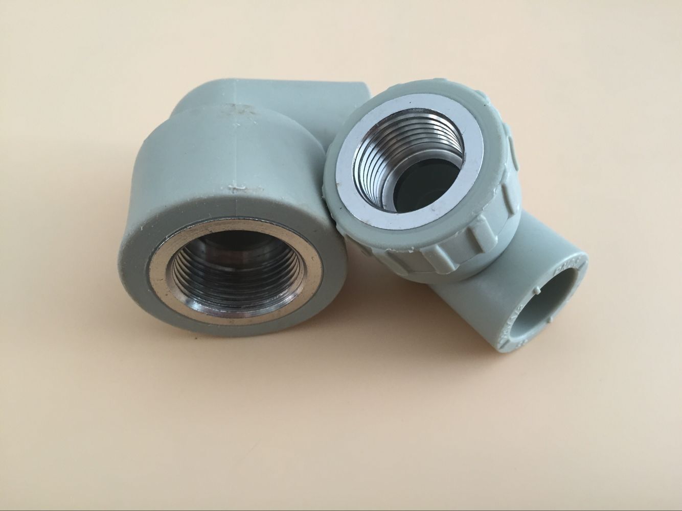 ppr管材内牙弯头