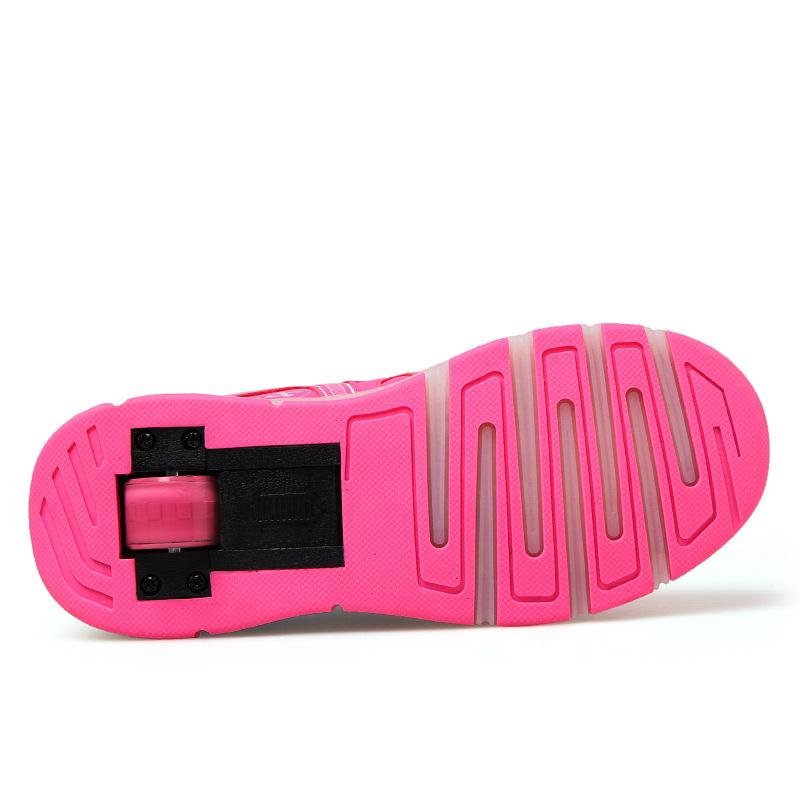 外贸新款带led闪灯暴走鞋单轮自动款滑轮鞋男女运动童鞋厂家直供