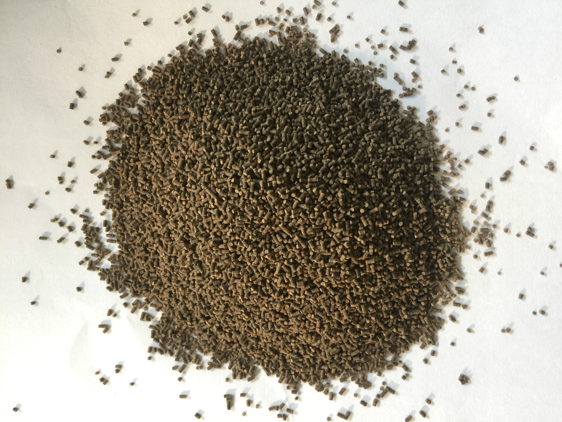 厂家直销 三易观赏虾粮 南美白对虾配合饲料 cp42 水族专供 20kg