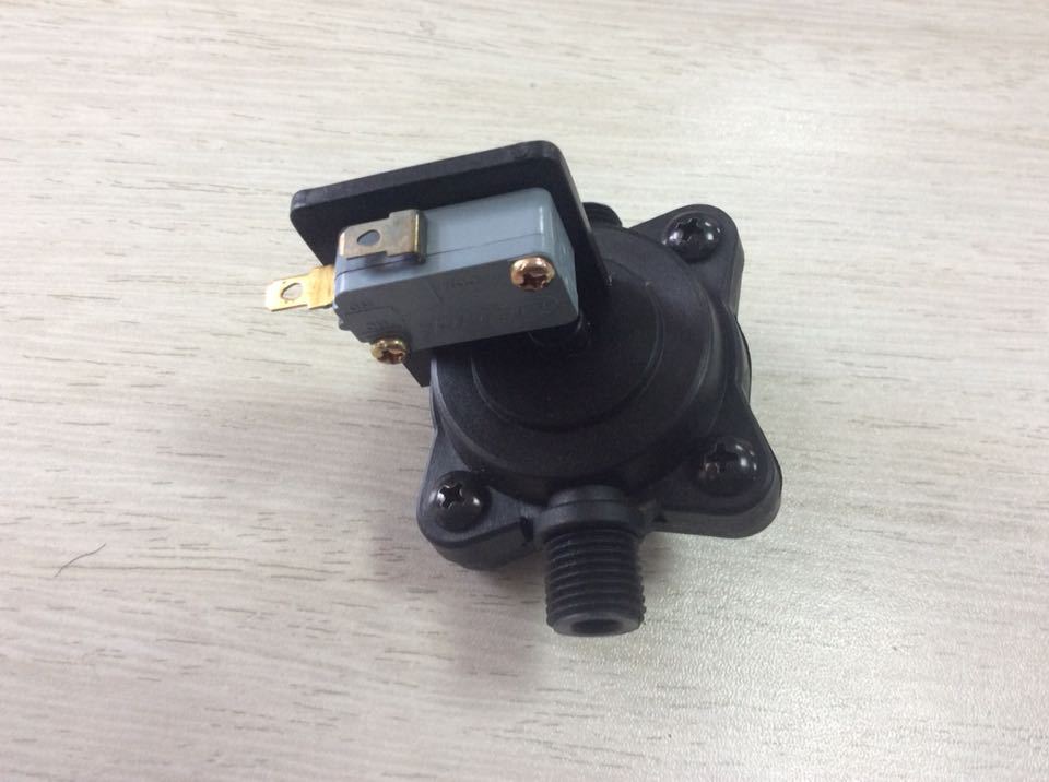 壁挂炉 补水开关 水压开关