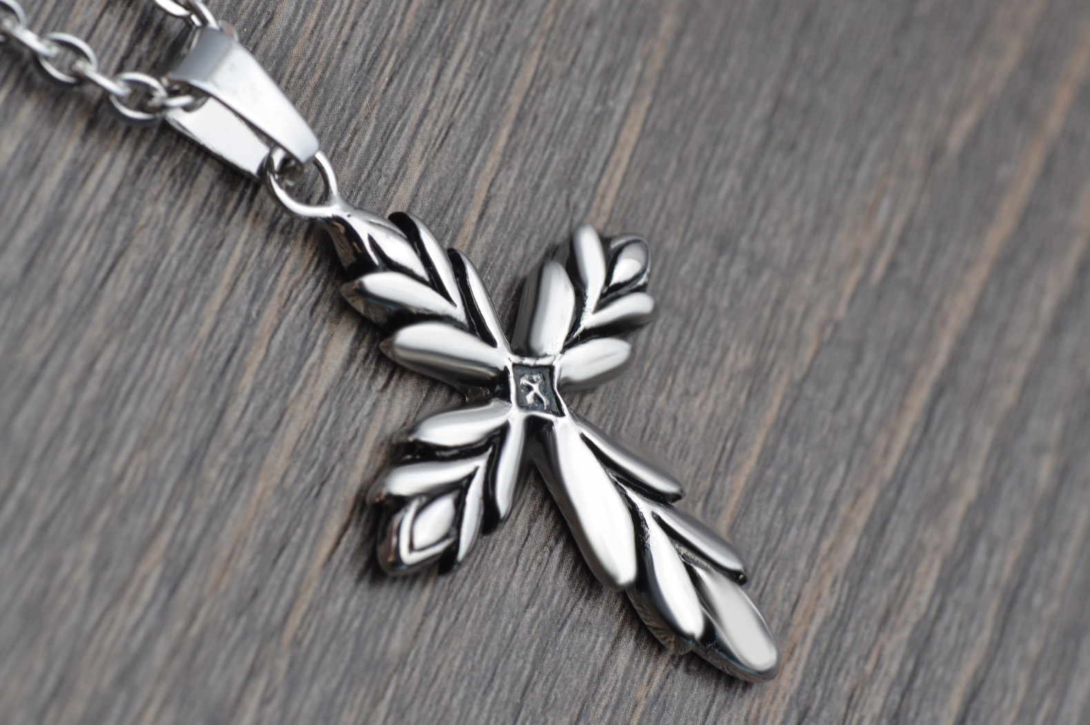 钛钢士男十字架项链不锈钢麦穗吊坠欧美铸造饰品 一件代发