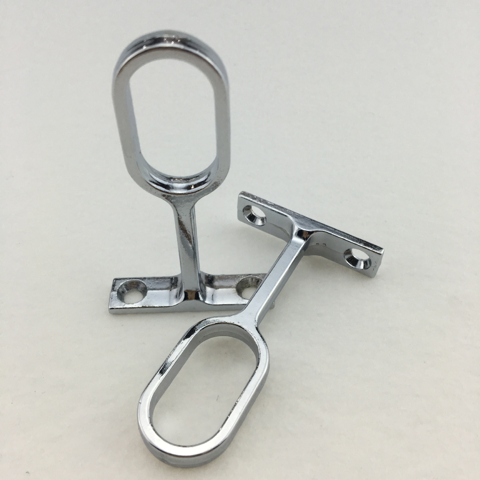 厚款倒吊衣通托 国标锌合金衣管托全通衣管座家具五金配件厚款