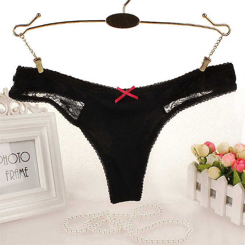 性感中腰热卖高档蕾丝内裤 女士内裤镂空交叉带平角三角裤加大码