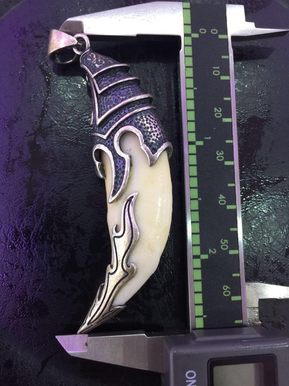 西伯利亚狼狼牙 925银镶嵌 去妖降魔之意 佩戴辟邪保平安.