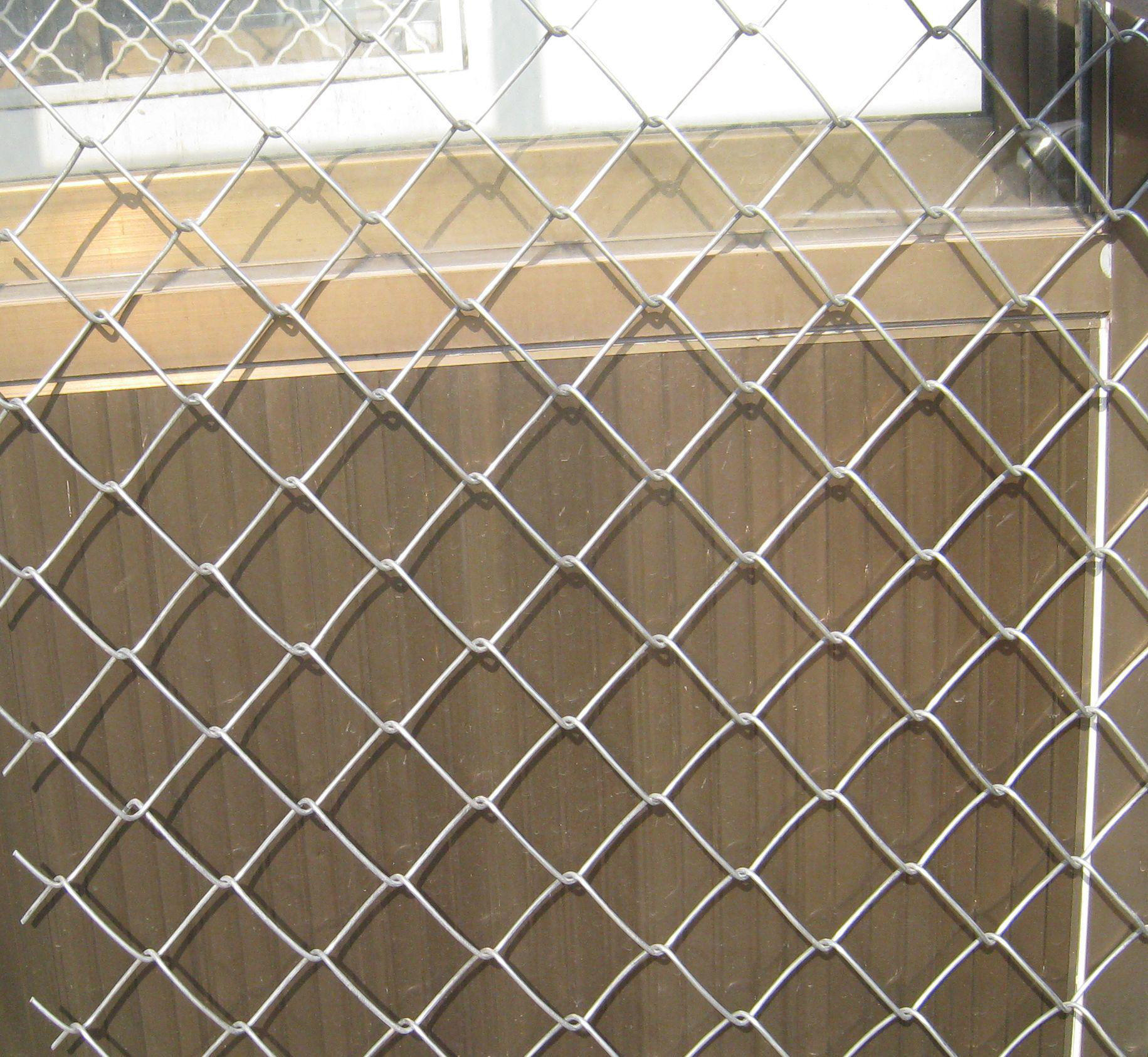 镀锌勾花网 钢丝网 护栏设施 养殖专用铁丝网定制编织菱形网