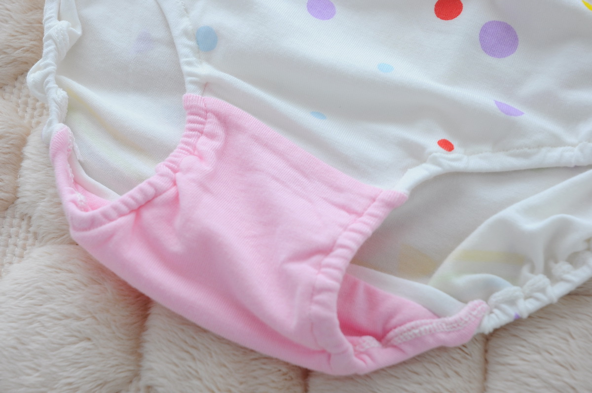 淘宝爆款儿童内裤竹纤维 女童三角内裤 童内衣内裤 小中童内裤