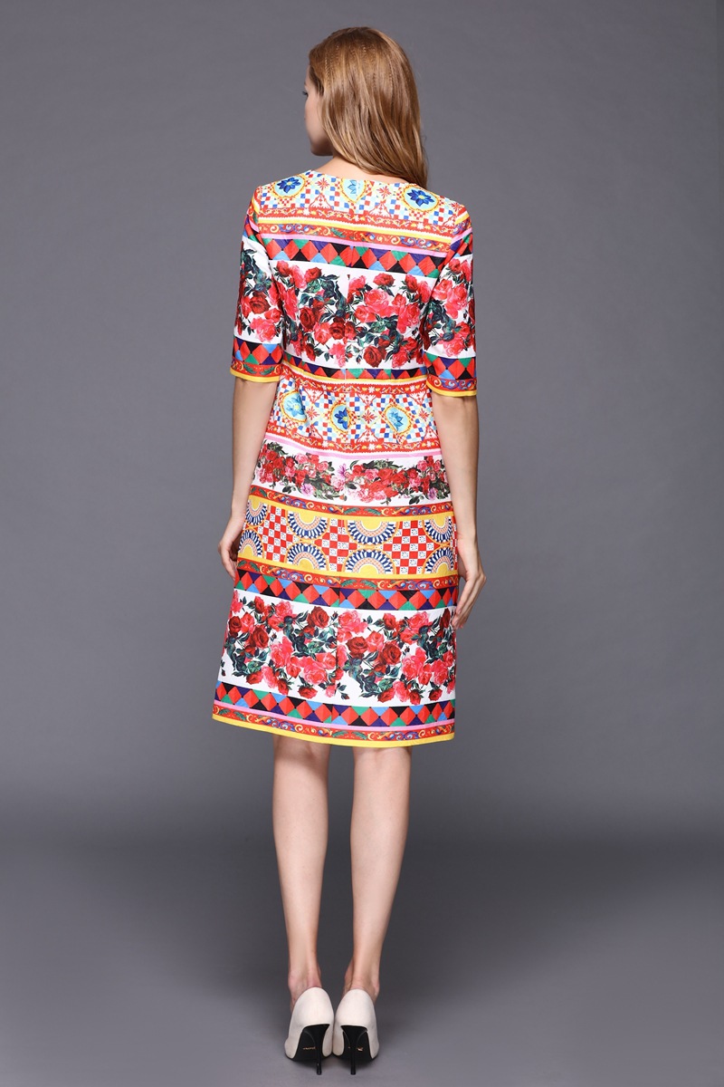 2019春季新品 印花方块玫瑰花裙潮流性感百搭波点唯美女士批发