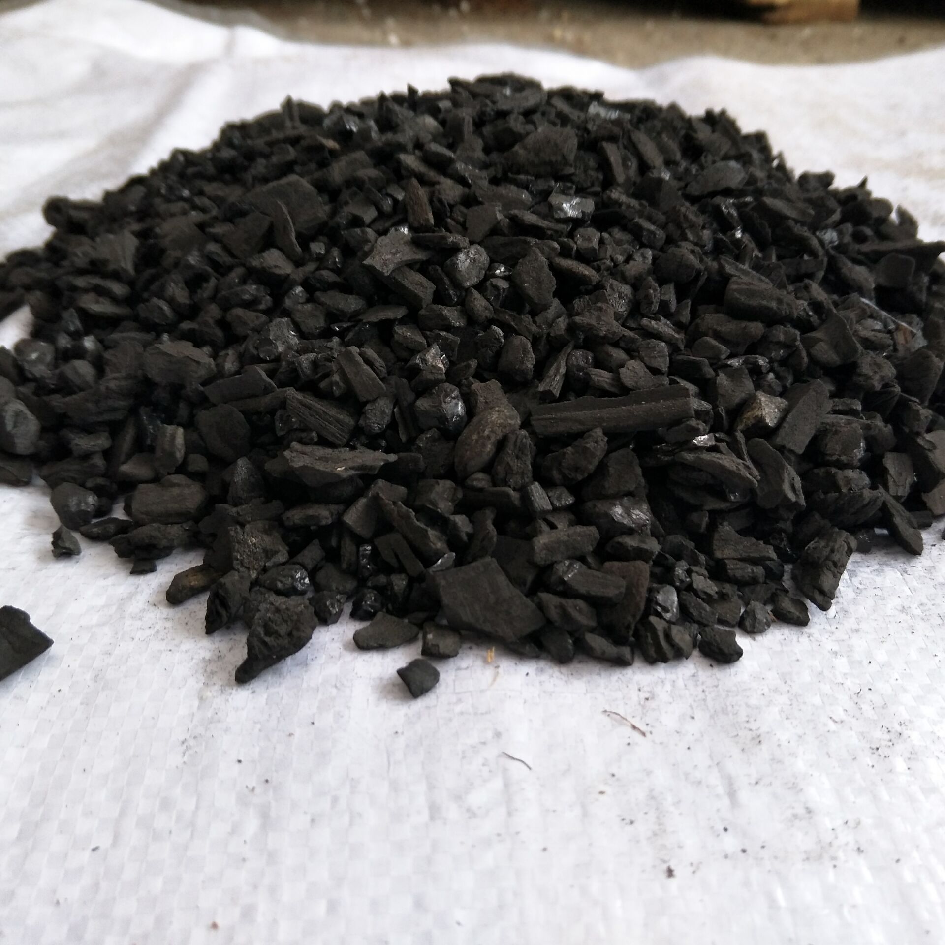 木炭粒活性炭兰花多肉改良土壤透气吸附力强10斤包