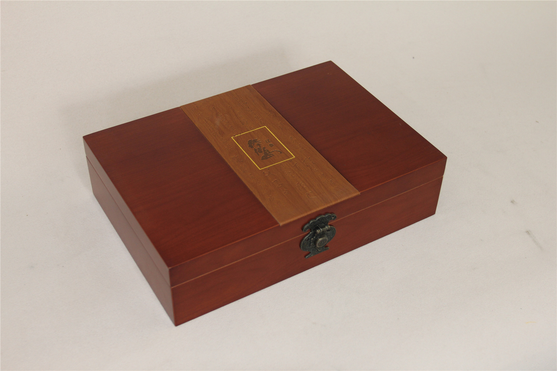 养生品木质礼盒